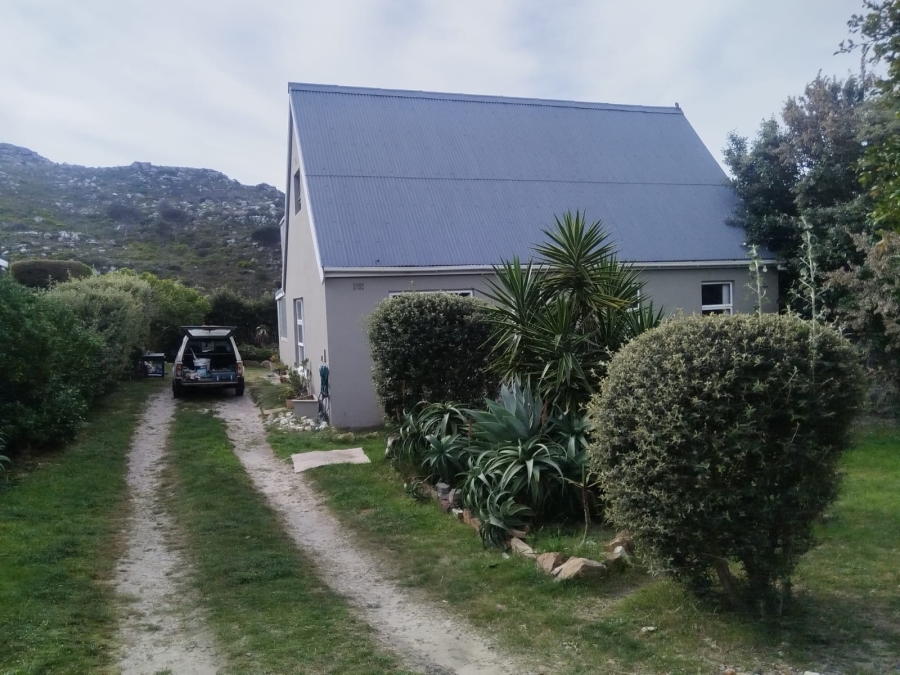 To Let 4 Bedroom Property for Rent in Welcome Glen Western Cape